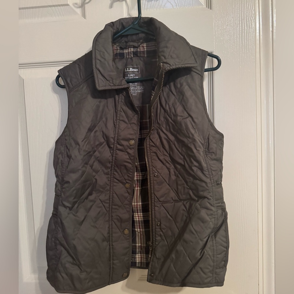 LL Bean Quilted Vest- Olive- Small Petite